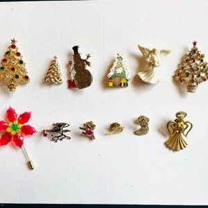 Christmas Holiday Brooches lot
